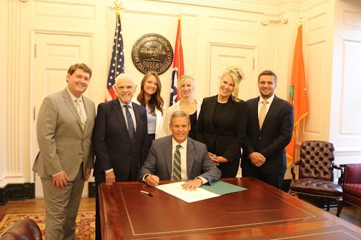 Tennessee Governor Bill Lee Signs Model Wake Surfing and Wake Boarding related Legislation