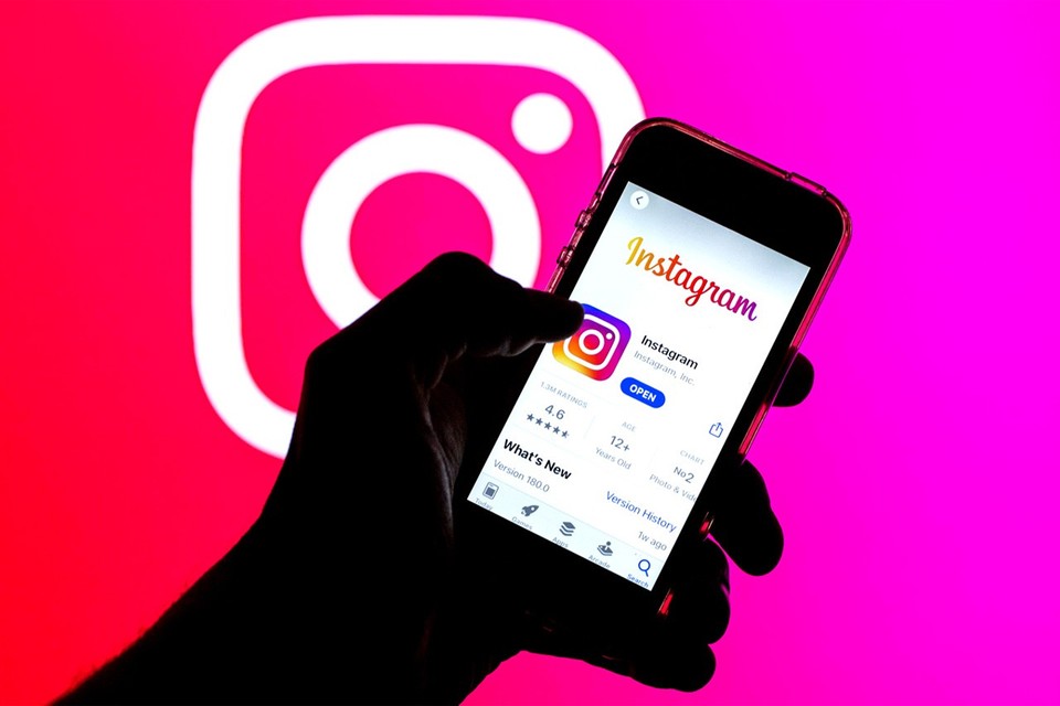 “Instagram rolls back some product changes after user backlash” by Kalley Huang and Mike Isaac