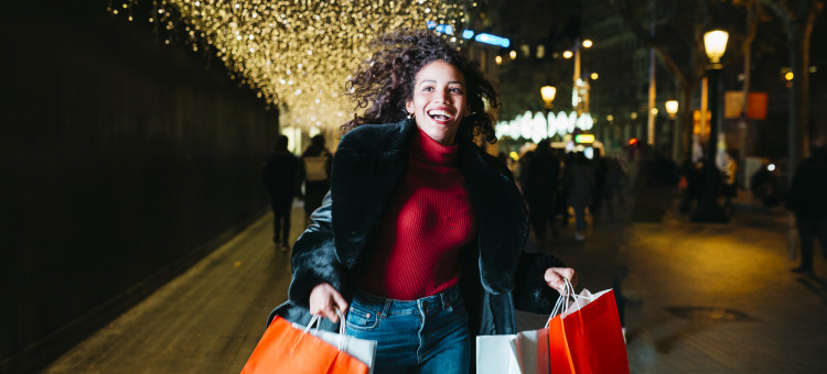 “In-Store Visits, Online Shopping Saw Increases Over Thanksgiving Weekend” by Melissa Campanelli via Total Retail