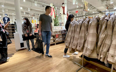 “The sky won’t fall, and other retail predictions for 2023” by Lee Peterson via Retail Wire